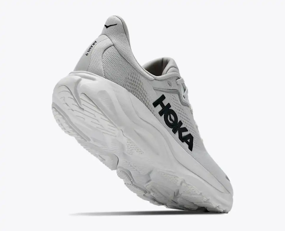 Hoka Men's Arahi 9 Sneaker in Cosmic Grey/Stardust