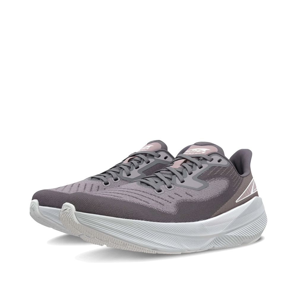 Mudguard and Toe view of Altra Experience Flow Sneaker for women.