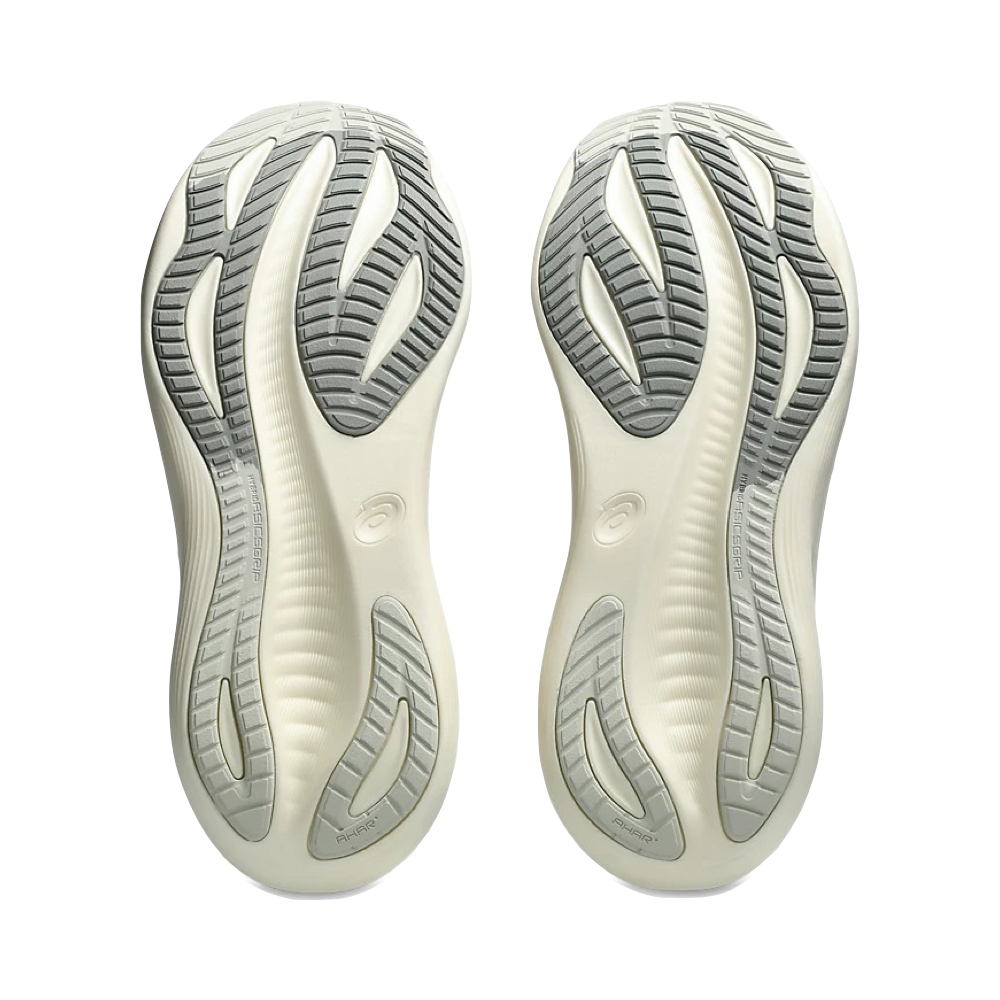 Bottom view of Asics Gel-Nimbus 27 Sneaker for men.