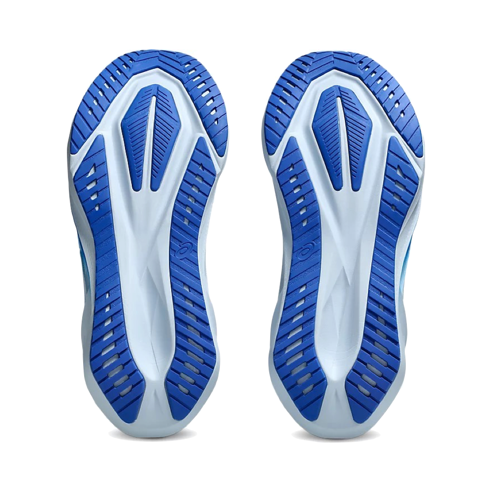 Bottom view of Asics Novablast 5 Sneaker for men.
