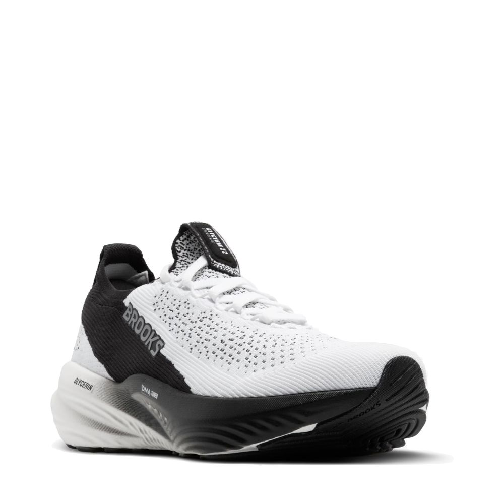 Mudguard and Toe view of Brooks Glycerin StealthFit 22 Sneaker for men.