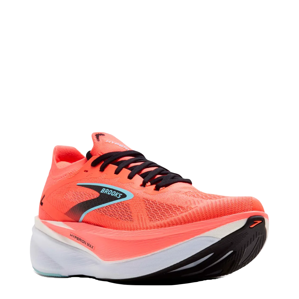 Mudguard and Toe view of Brooks Hyperion Max 3 Sneaker for men.