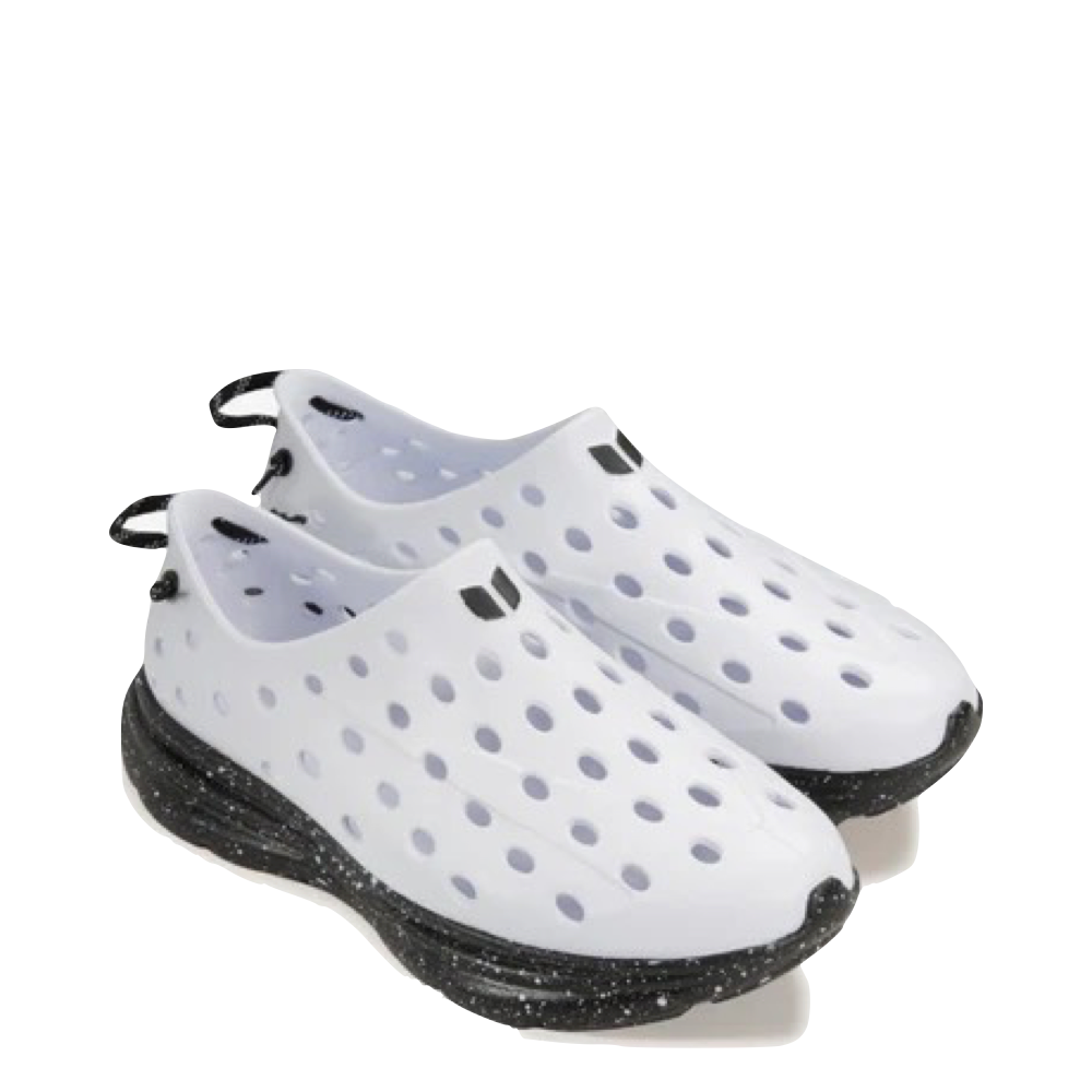 Mudguard and Toe view of Kane Revive Slip On Active Recovery Shoe.
