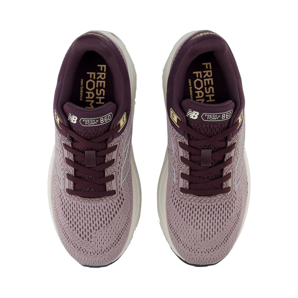 Top-down view of New Balance Fresh Foam X 860v14 Sneaker for women.