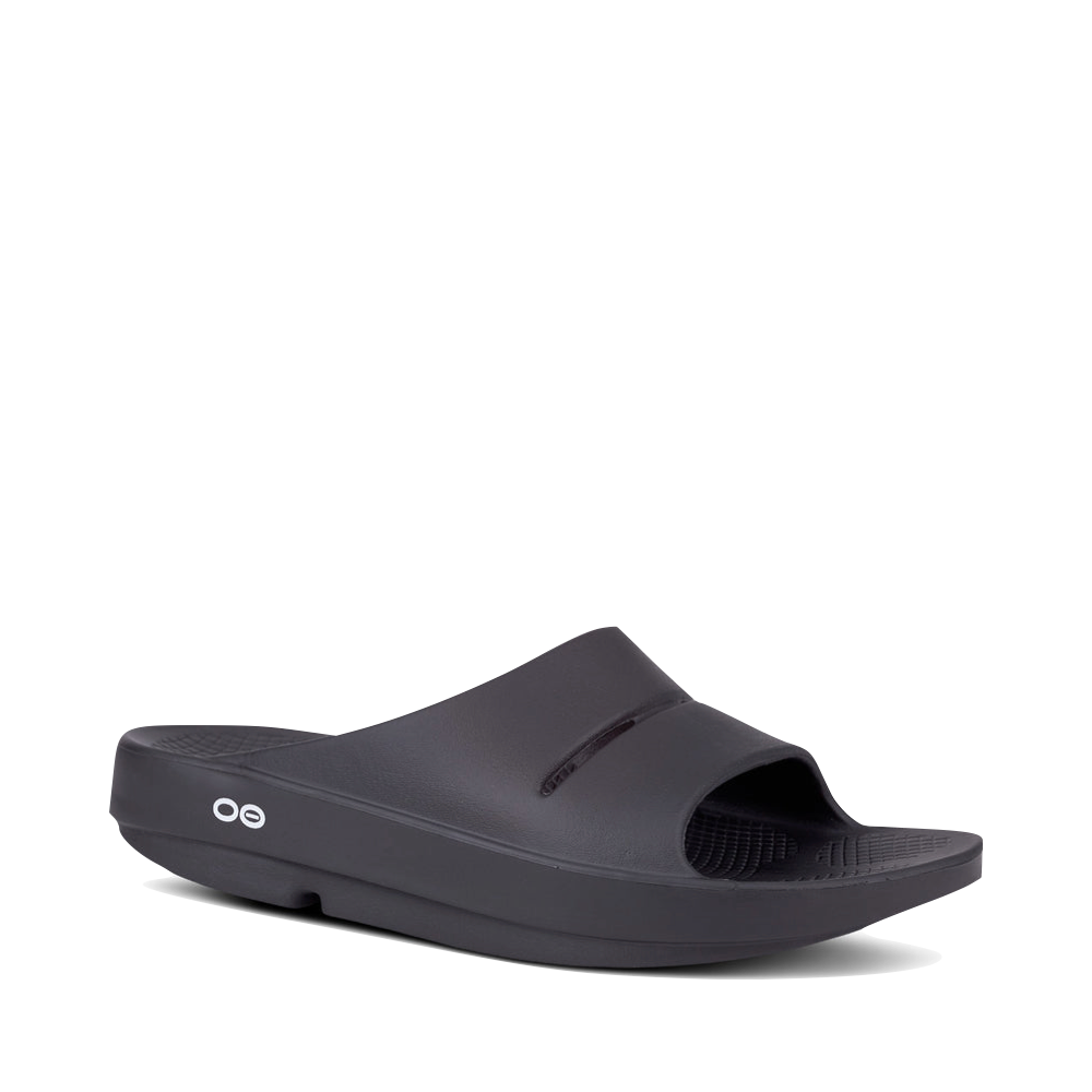 Toe view of OOfos OOahh Slide Sandal for unisex.