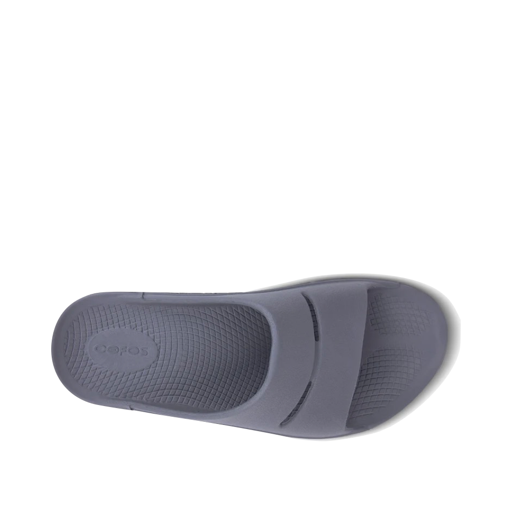Top-down view of OOfos OOahh Slide Sandal for unisex.
