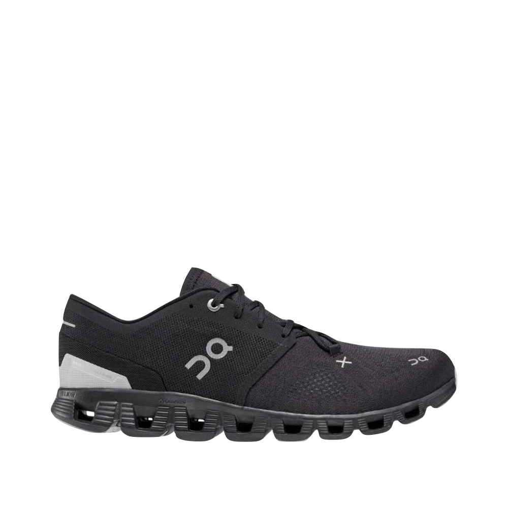 Side (right) view of On Cloud X3 Training Sneaker for men.