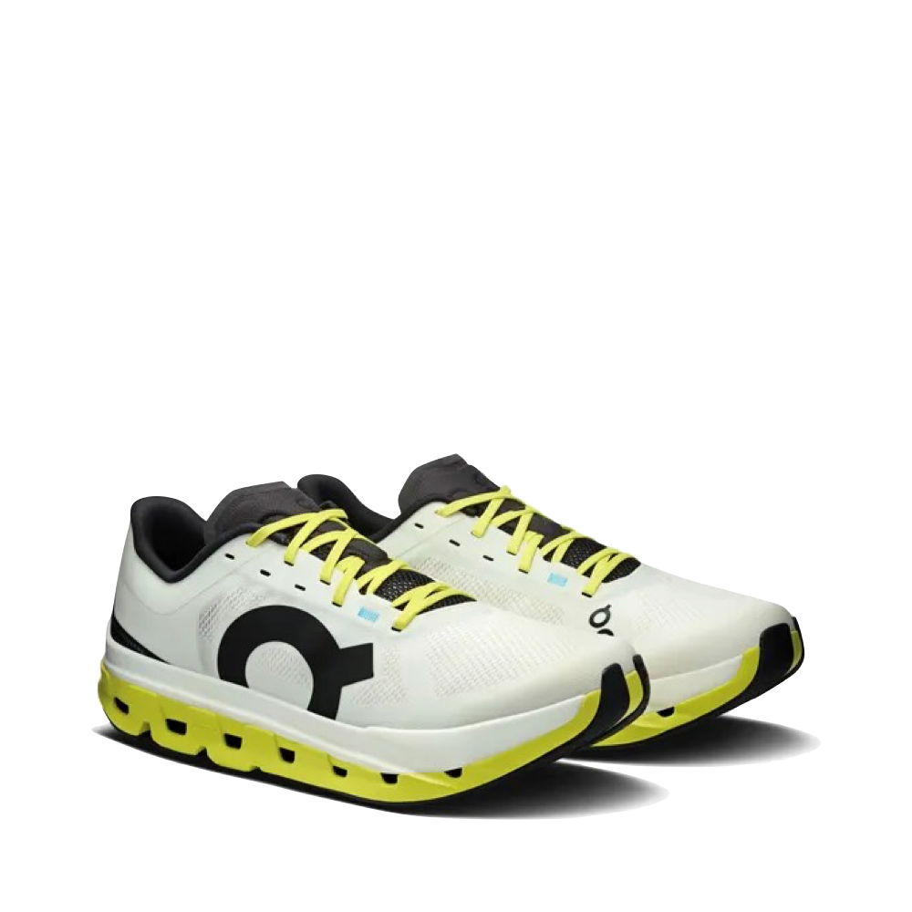 Mudguard and Toe view of On Cloudflow 5 Sneaker for men.
