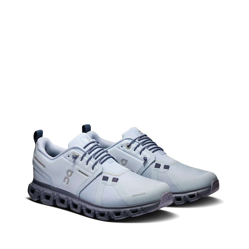 Mudguard and Toe view of On Cloud 6 Waterproof Sneaker for women.