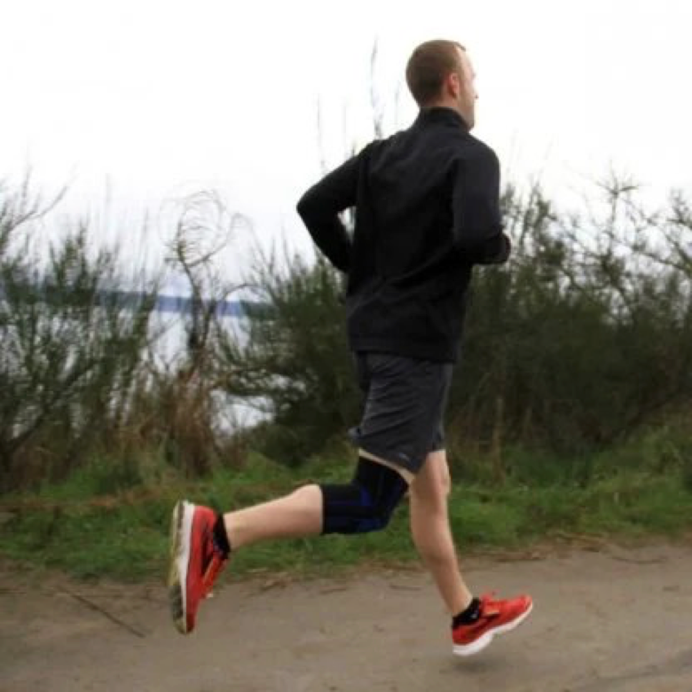 Model view of Pro Tec Gel Force Knee Support.