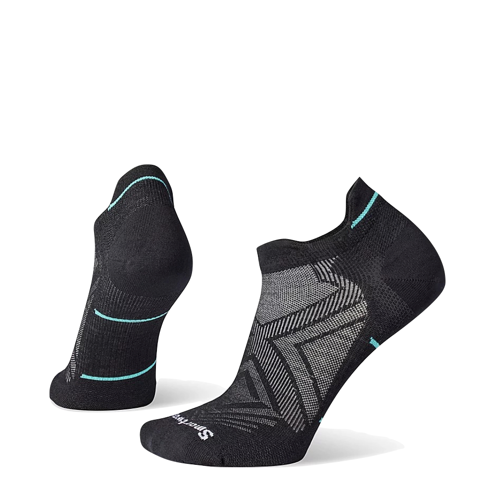 Side and bottom view of Smartwool Run Zero Cushion Low Ankle Socks for women.