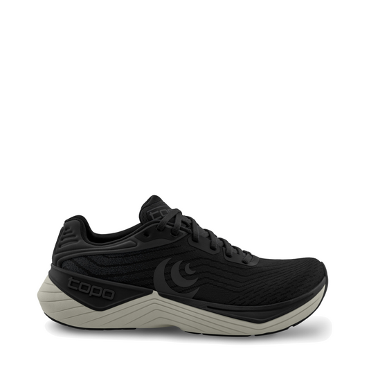 Side (right) view of Topo Ultrafly 5 Sneaker for men.