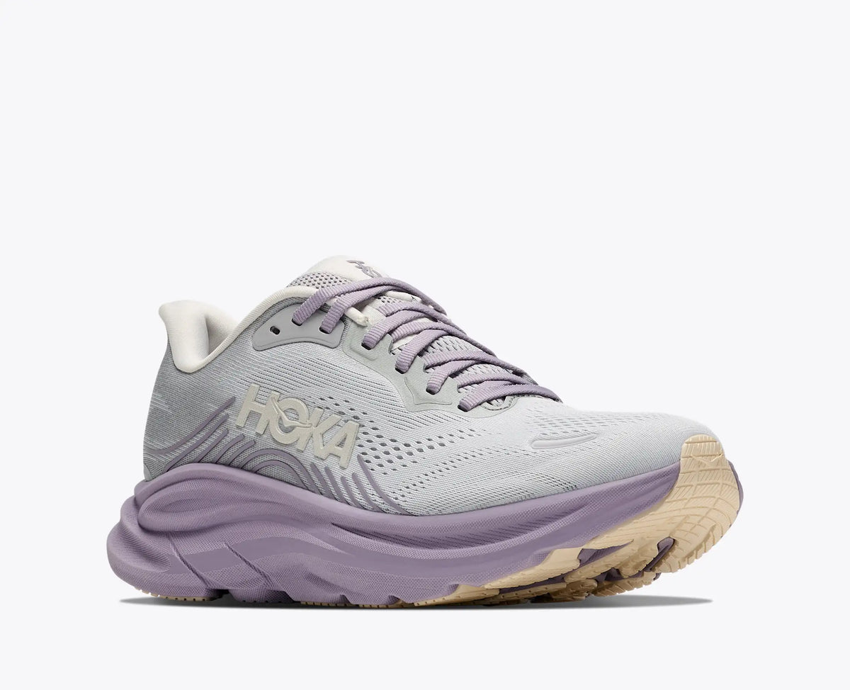 Hoka Women's Clifton 11 Sneaker in Stardust/Mellow Lilac