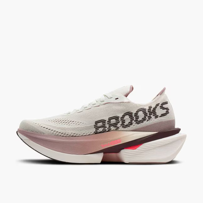 Brooks Women's Hyperion Max 4 Sneaker in Coconut/Raisin/Pink