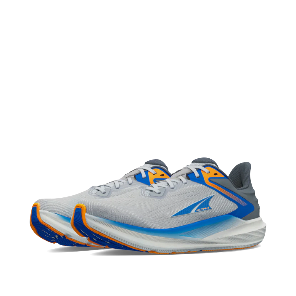 Mudguard and Toe view of Altra Torin 8 Sneaker for Men.