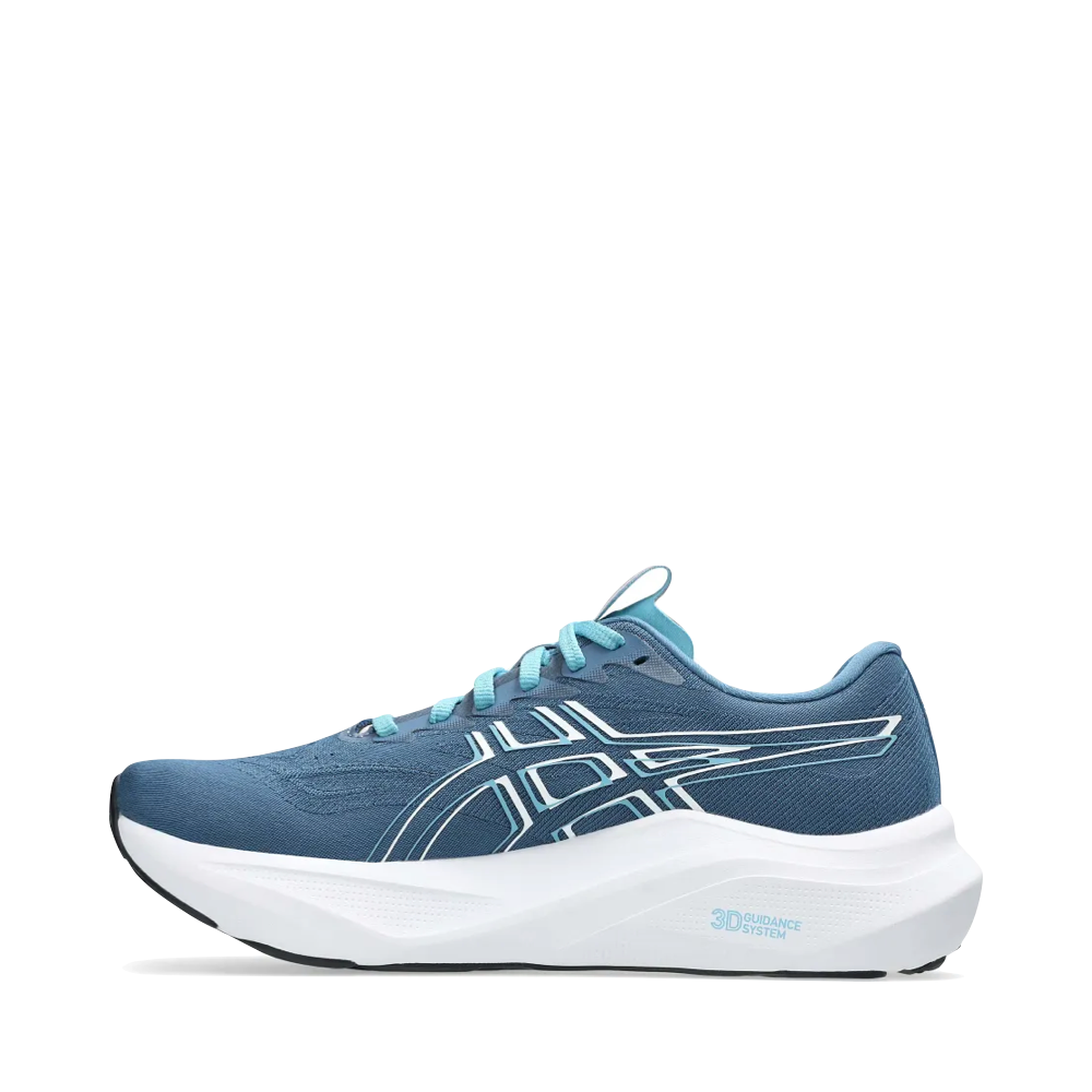 Side (left) view of Asics GT 2000 14 Sneaker for women.
