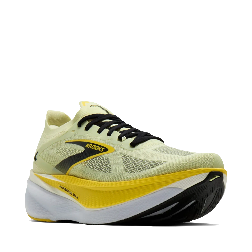 Mudguard and Toe view of Brooks Hyperion Max 3 Sneaker for men.