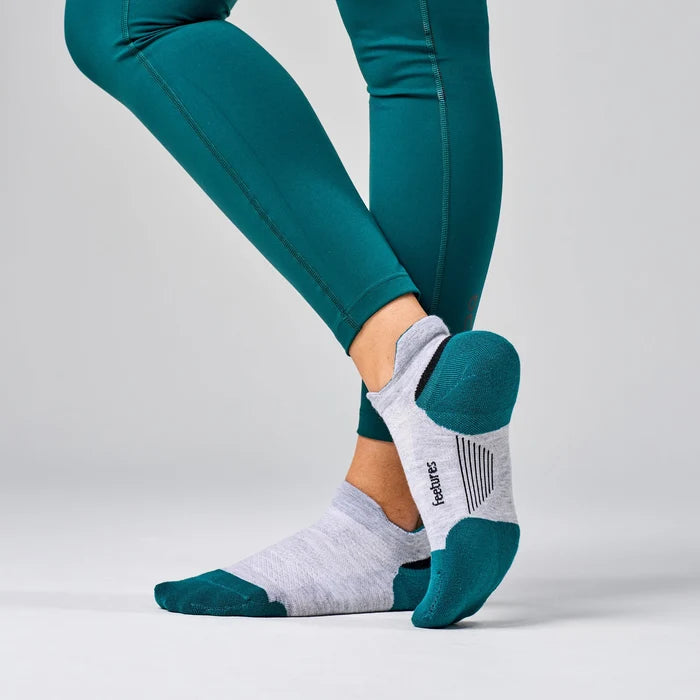 Feetures Elite Max Cushion Tab Sock in Stone Ivy