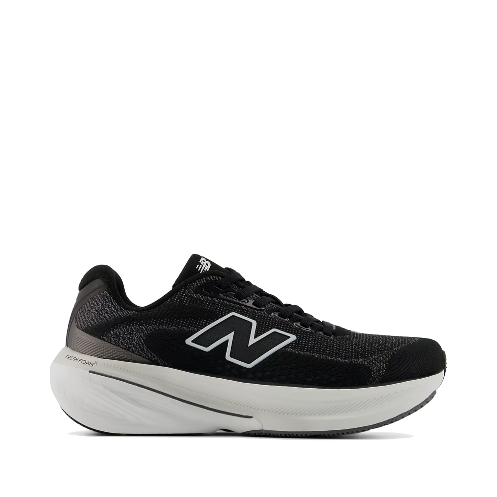 Side (right) view of New Balance Fresh Foam X 860v15 Sneaker for women.