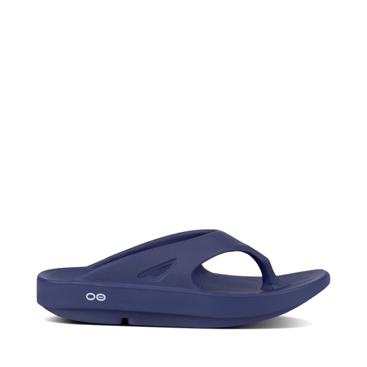 Side (right) view of OOfos OOriginal Thong Sandal for unisex.
