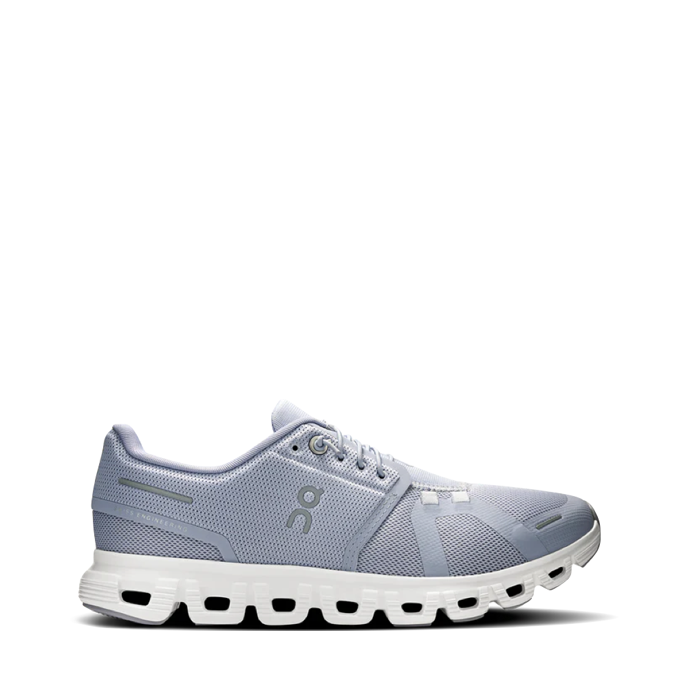 Side (right) view of On Cloud 6 Sneaker for women.