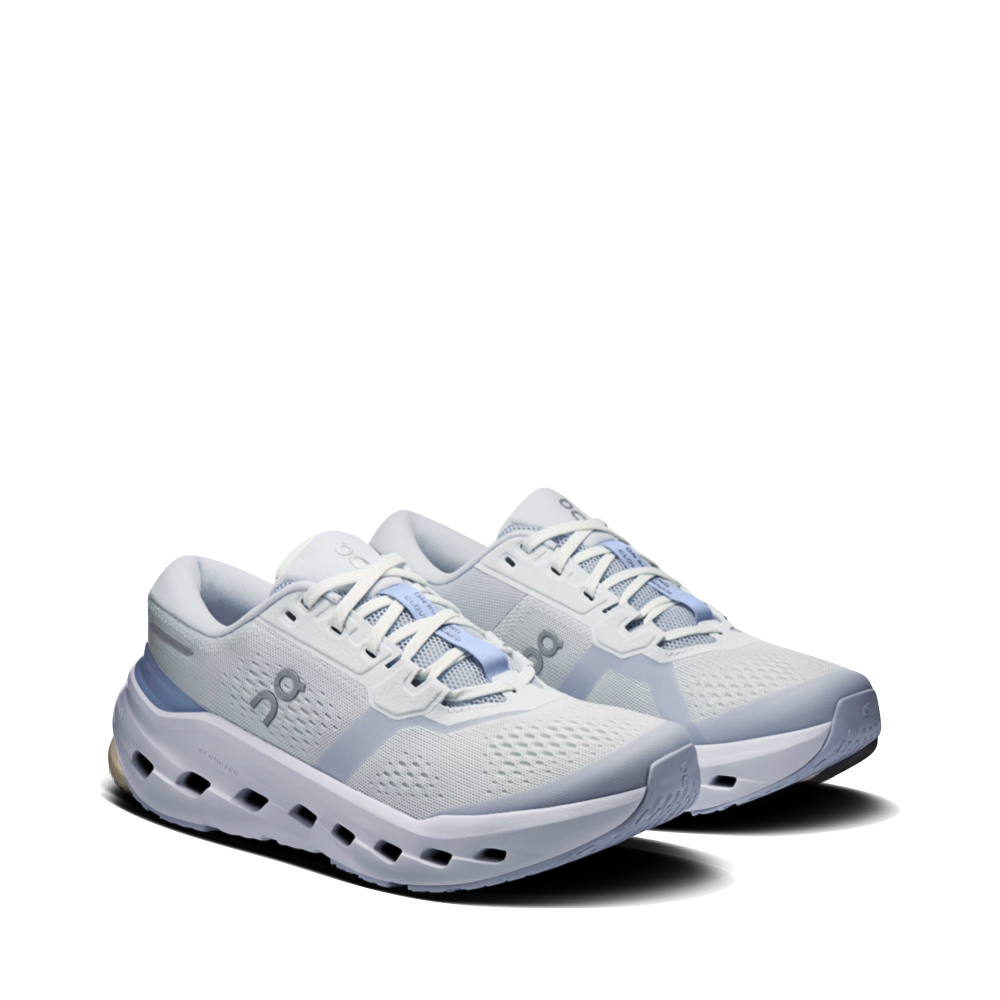 Mudguard and Toe view of On Cloudrunner 3 Sneaker for women.