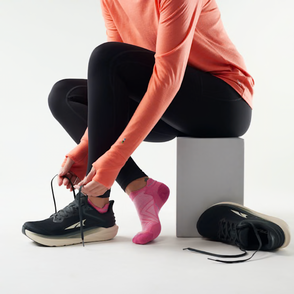 Model view of Smartwool Run Zero Cushion Low Ankle Socks for women.