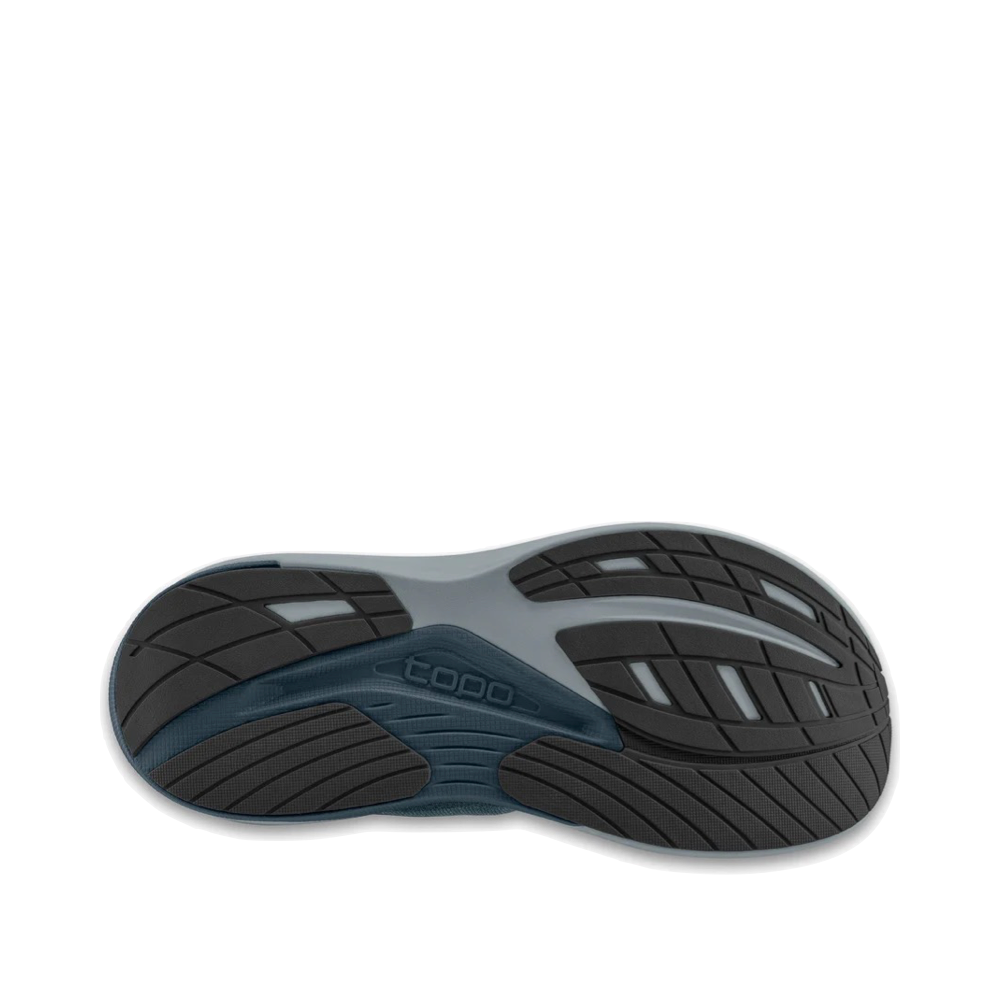 Bottom view of Topo Ultrafly 6 Sneaker for men.