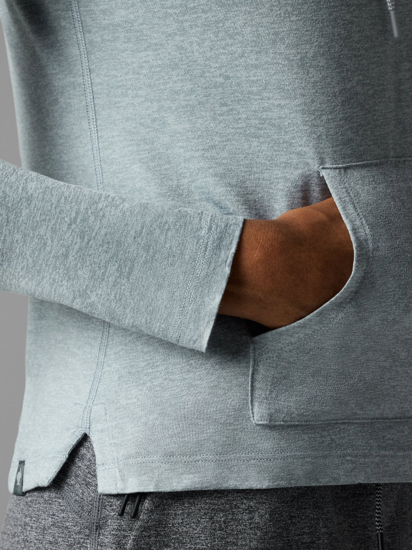 Rabbit Women's EZ Pullover Hooded Long Sleeve Top in Quarry