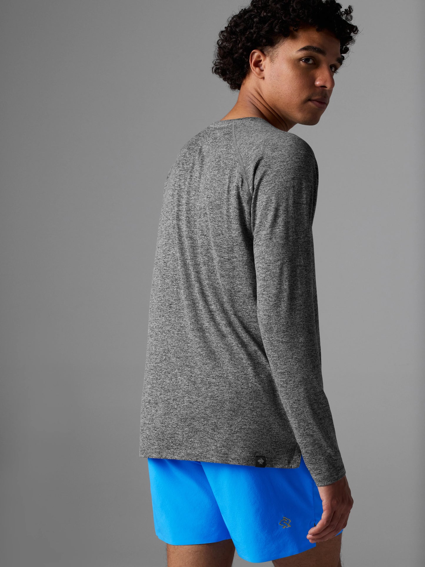 Rabbit Men's EZ Long Sleeve Tee in Charcoal