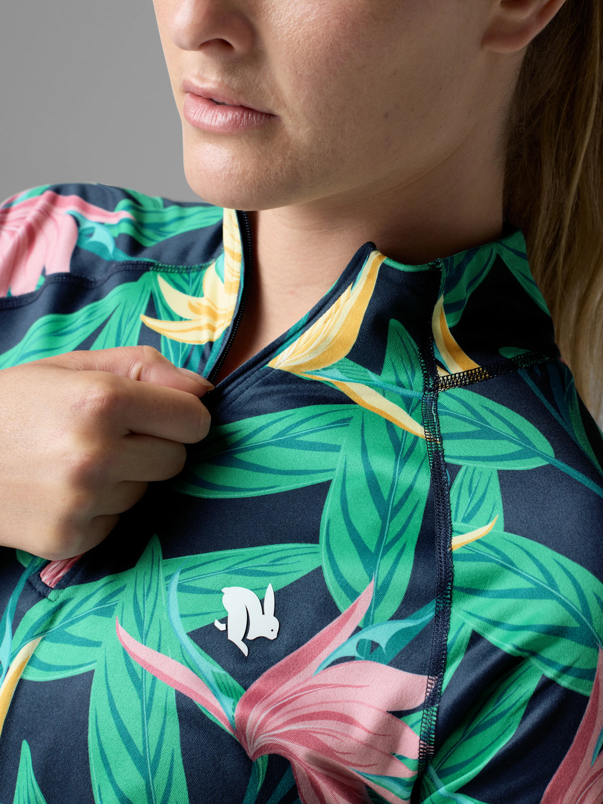 Rabbit Women's EZ Zip in Paradise Floral
